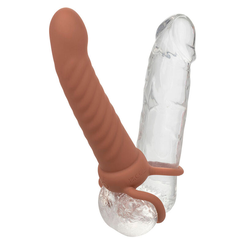 CALEXOTICS - MAXX RIBBED DOBLE PENETRADOR 10 VIBRACIONES MARRÓN