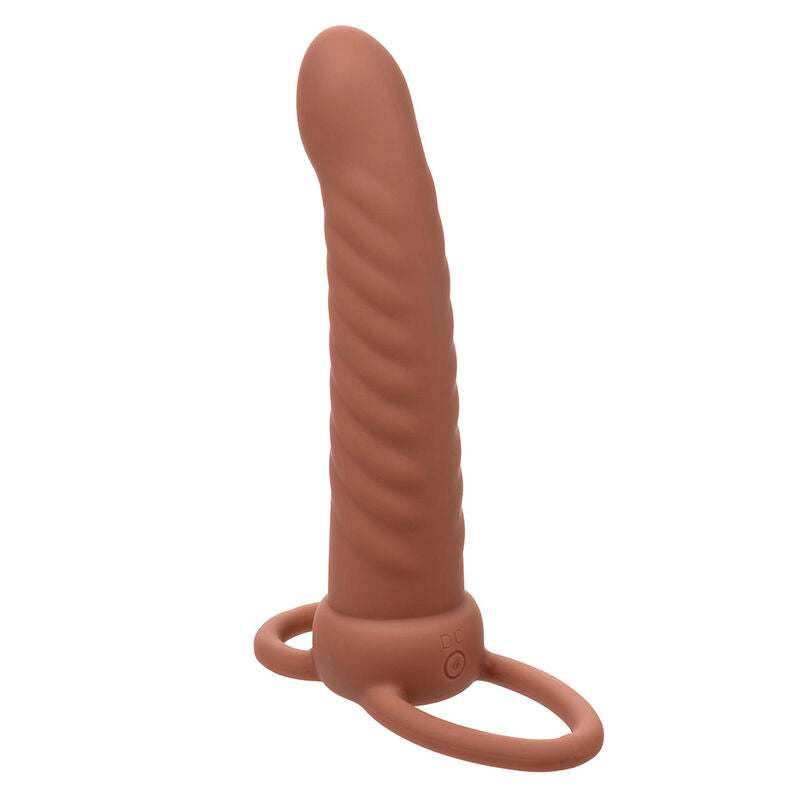 CALEXOTICS - MAXX RIBBED DOBLE PENETRADOR 10 VIBRACIONES MARRÓN