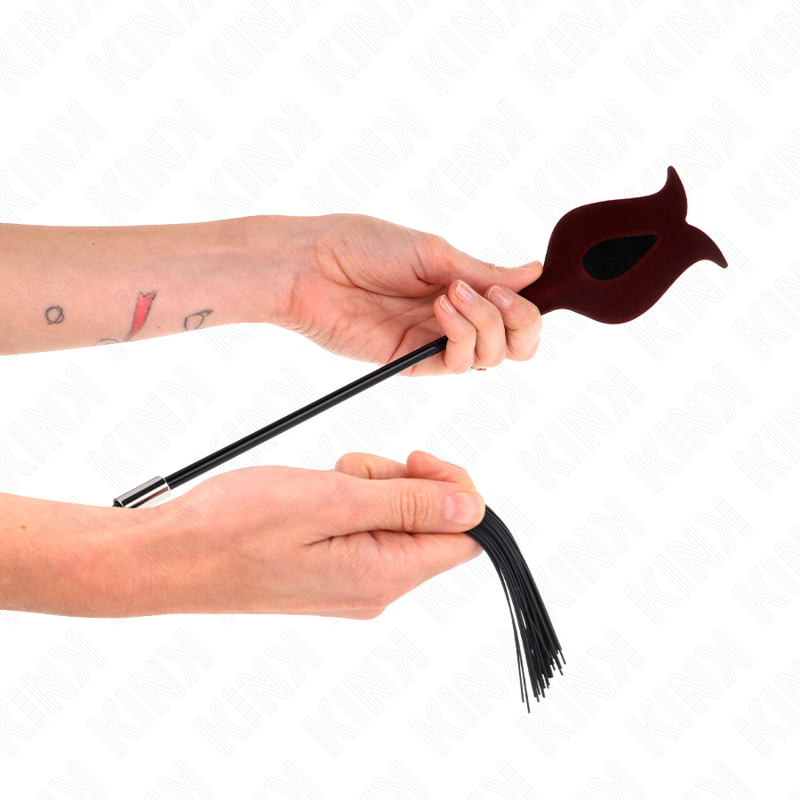 KINK - LÁTIGO DE SILICONA CON BORLA FORMA ROSA 45 CM